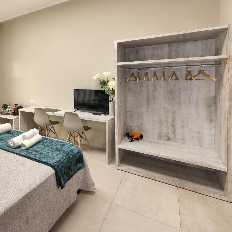 Delphinium Hotel Selargius Luaran gambar