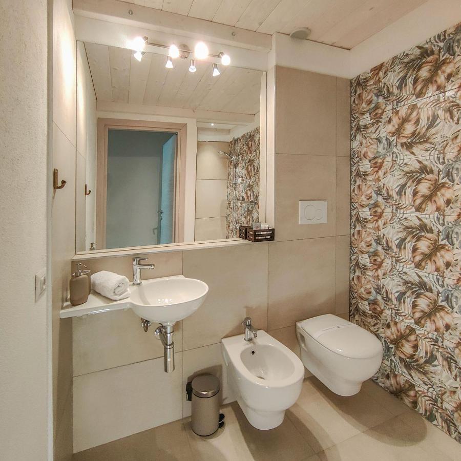Delphinium Hotel Selargius Luaran gambar
